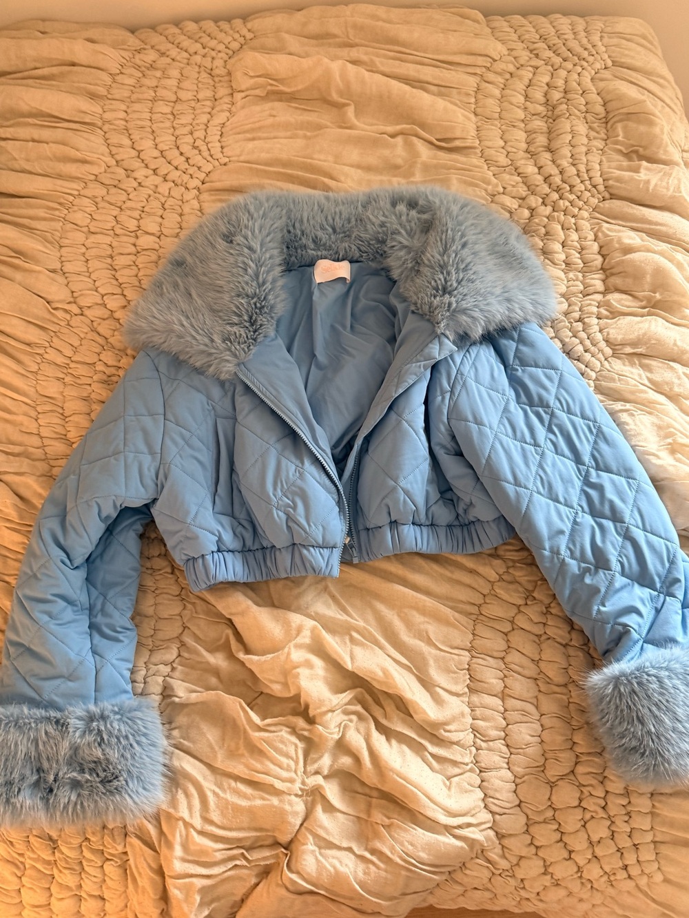 Selkie Robin’s Egg Earheart Puffer Jacket - Sz Large